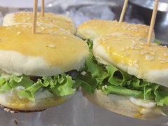 Hamburguinhos Com Alface