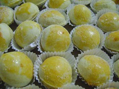 Bombons com Ovos Moles e Ameixa